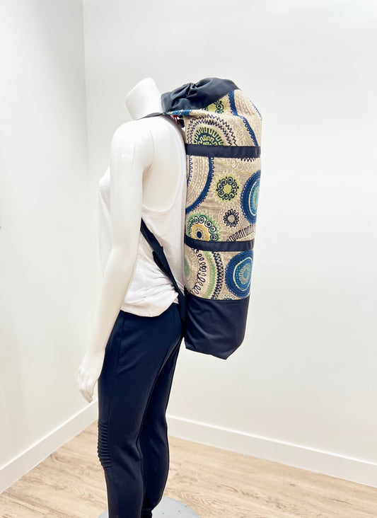 Red Zipper Yoga Mat Bag | Blue Mandala