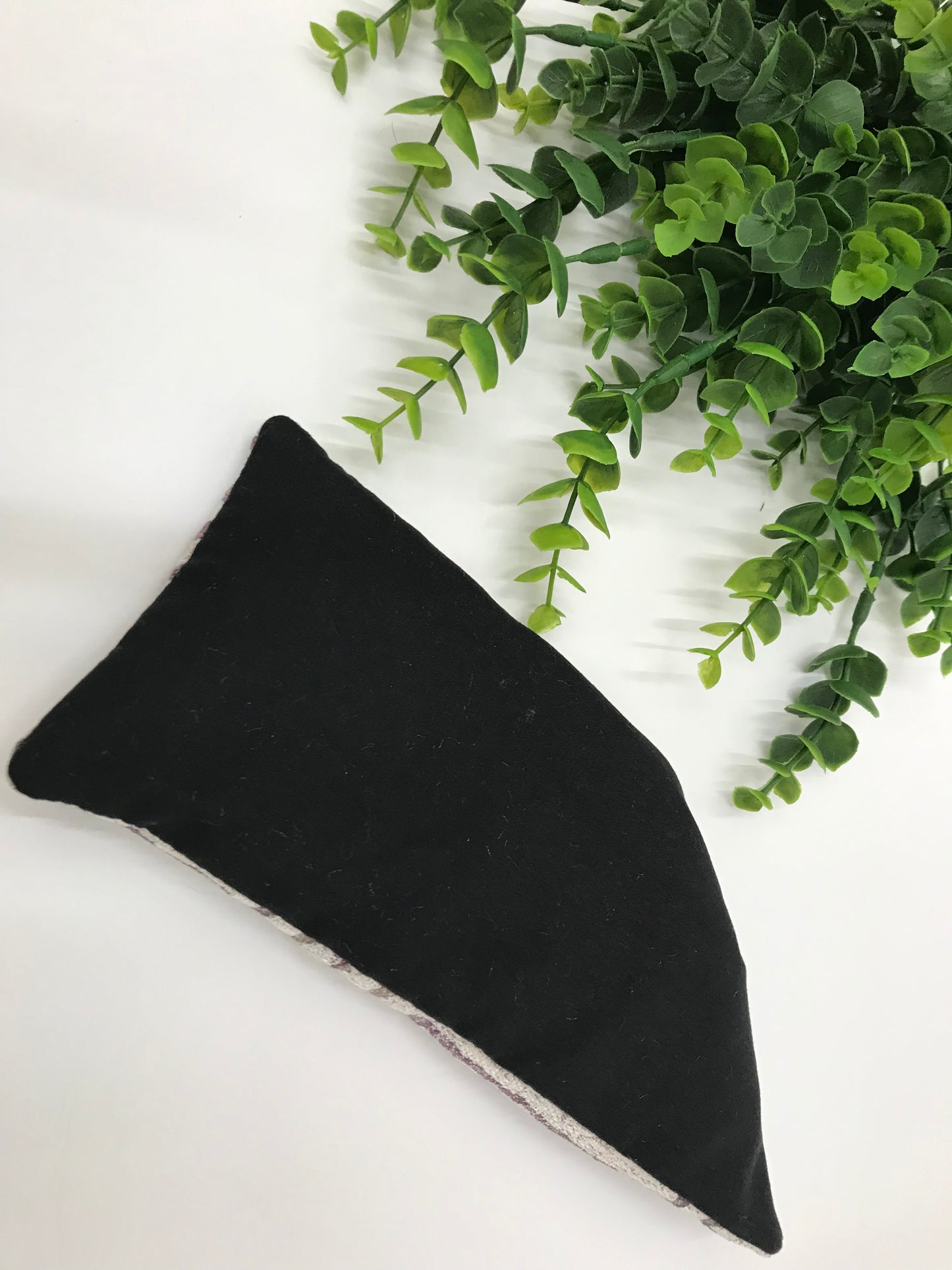 oga eye pillow, unscented, therapeutically weighted to soothe eye strain and stress or enhance your savasana. Handcrafted in Canada by My Yoga Room Elements. Purple and pearl modern print and bamboo fabric.