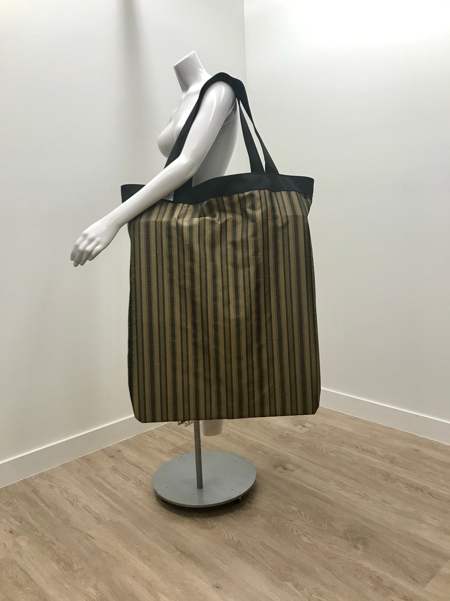 Large yoga bag to hold props for yoga practice.Made in Canada by My Yoga Room Elements