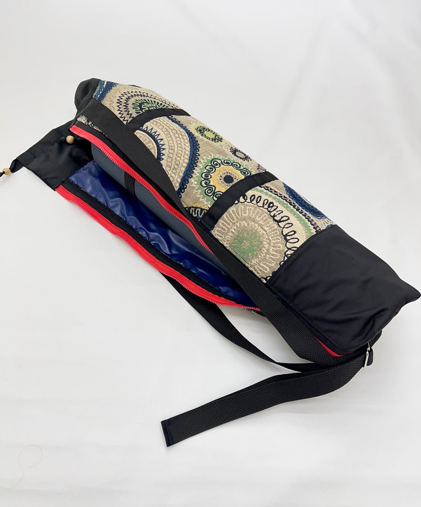 Red Zipper Yoga Mat Bag | Blue Mandala
