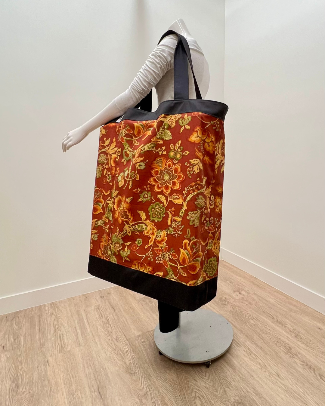 Yoga Tote | Red Floral